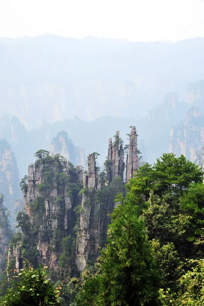 Paysage Des Montagnes Tianzi Parc Forestier National Zhangjiajie Dans Ville — Photo