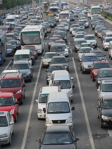 Masses Vehicles Move Slowly Road Traffic Jam Beijing China September — Stock Photo, Image