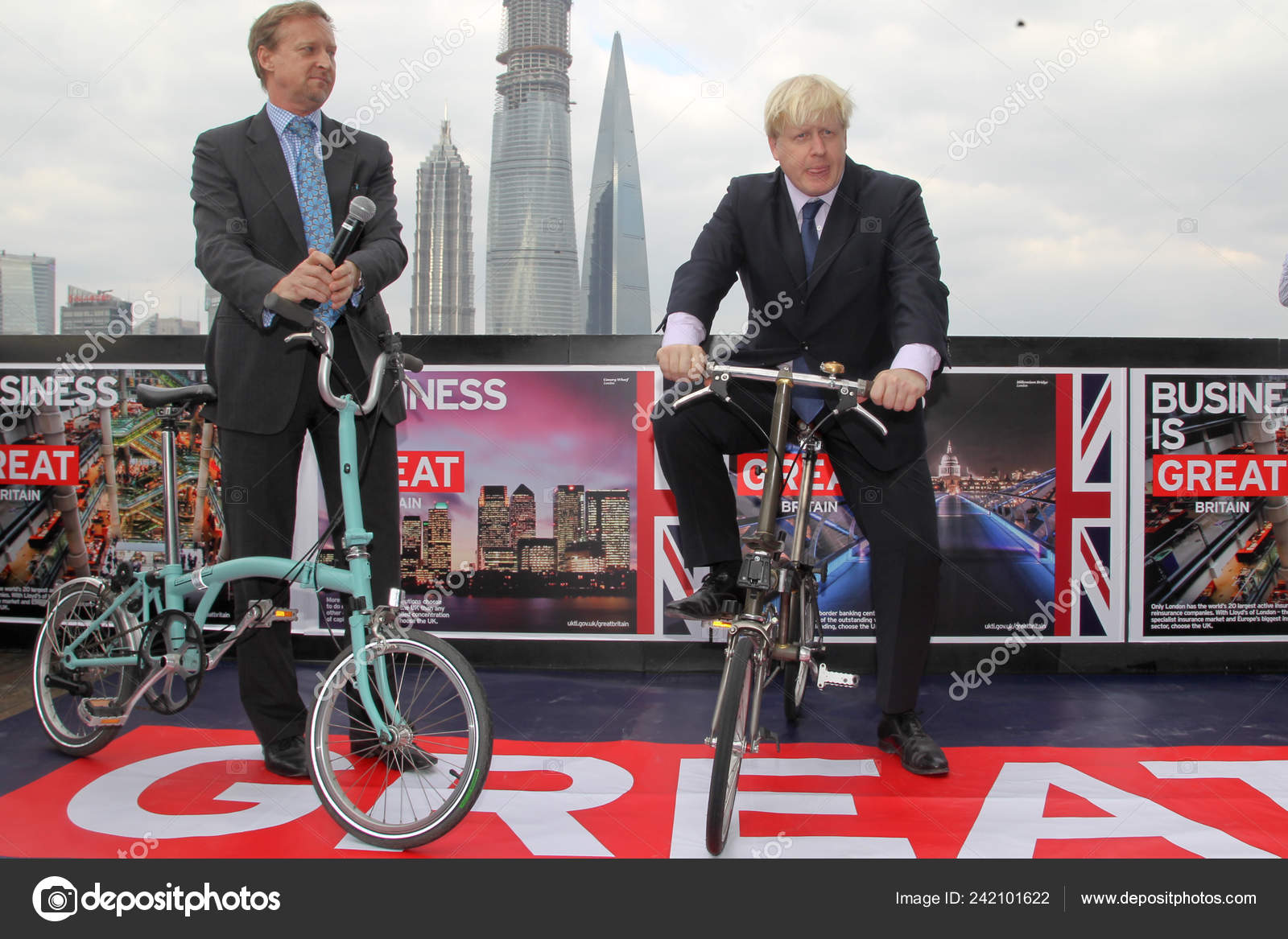 Boris Johnson Right Rides Bicycle Promote Low Carbon Life Style Stock Editorial Photo C Chinaimages 242101622