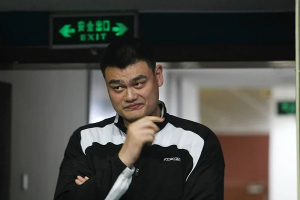 Bývalý Profesionální Basketbalista Yao Ming Reaguje Během Obřadu Pro Shanghai — Stock fotografie