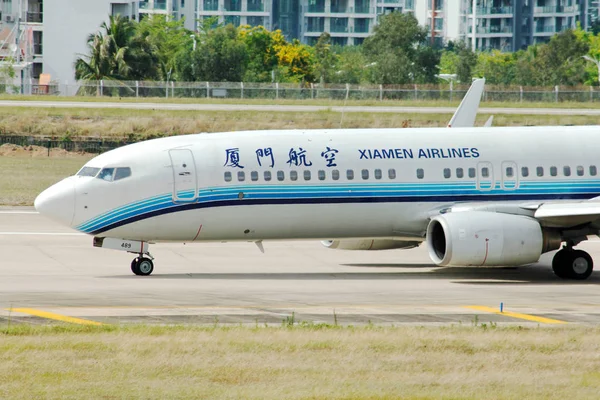 Boeing 737 800 Jet Plane Xiamen Airlines Taxis Take Sanya — Foto Stock