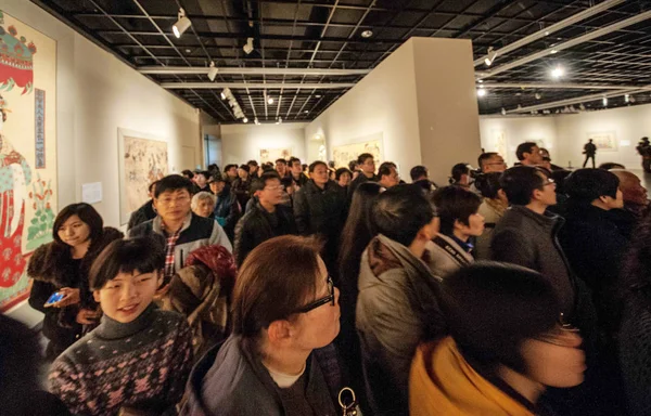 Los Visitantes Acuden Exposición Arte Dunhuang Museo Arte Zhejiang Ciudad — Foto de Stock