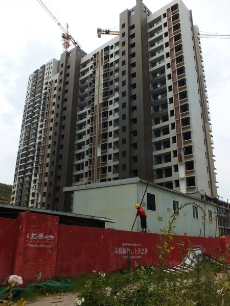 Neue Wohnhochhäuser Sind Bau Yichang Zentralchinas Hubei Provinz August 2013 — Stockfoto