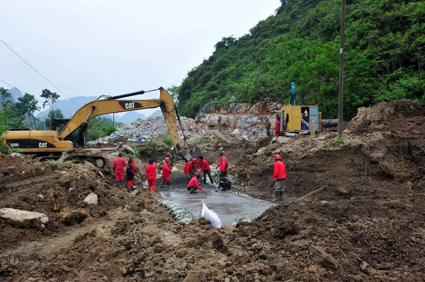 Arbeiter Auf Einer Baustelle Der Erdgaspipeline Myanmar China Der Stadt — Stockfoto