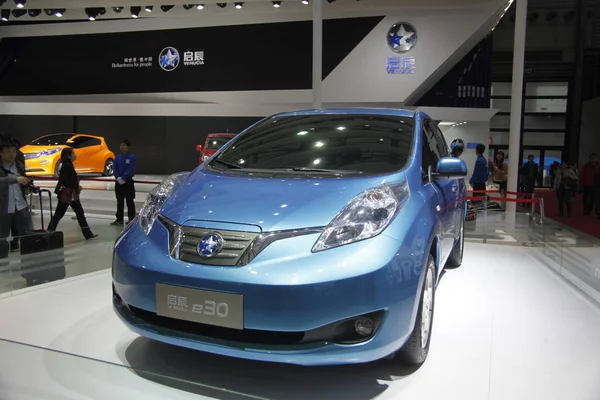 Μια E30 Venucia Της Dongfeng Nissan Εμφανίζεται Κατά 15Ο Shanghai — Φωτογραφία Αρχείου