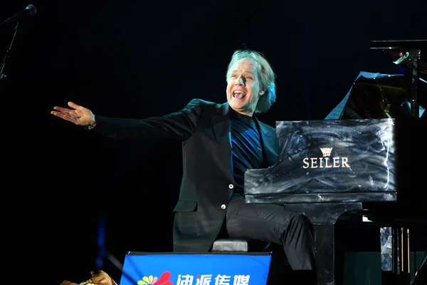 Pianista Francés Richard Clayderman Reacciona Concierto Gira Por China Ciudad — Foto de Stock