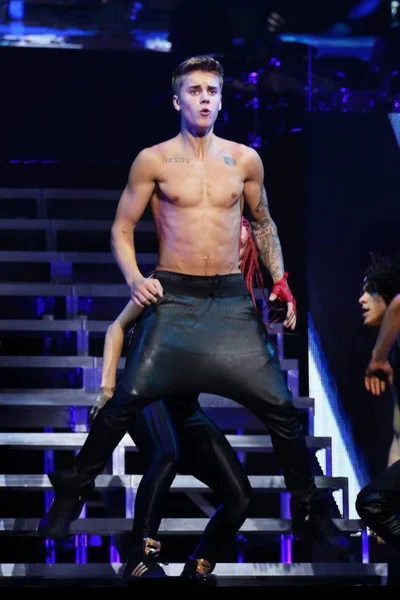 Kanadský Popový Zpěvák Justin Bieber Provádí Jeho Koncertu Pekingu Čína — Stock fotografie
