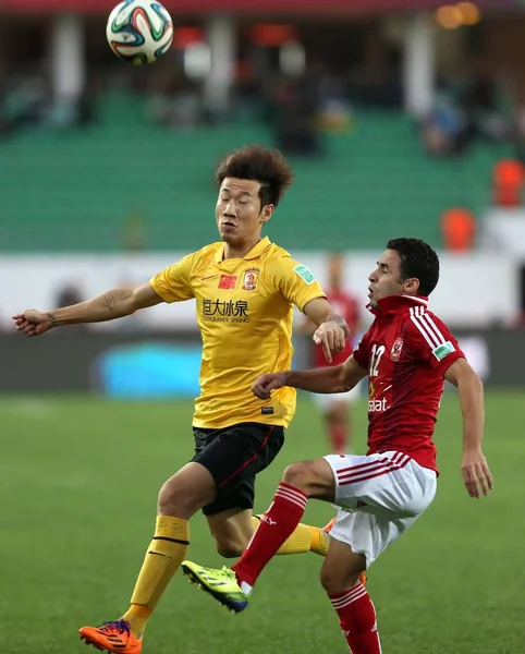 Rong Hao Lewo Guangzhou Evergrande Chin Wyzwania Piłkarz Ahly Egiptu — Zdjęcie stockowe