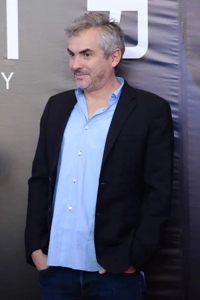 Meksykański Reżyser Alfonso Cuaron Uśmiecha Się Podczas Konferencji Prasowej Premierze — Zdjęcie stockowe