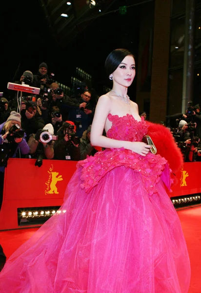 Китайская Актриса Сиан Прибывает Красную Дорожку Премьеру Фильма Прощай Моя — стоковое фото