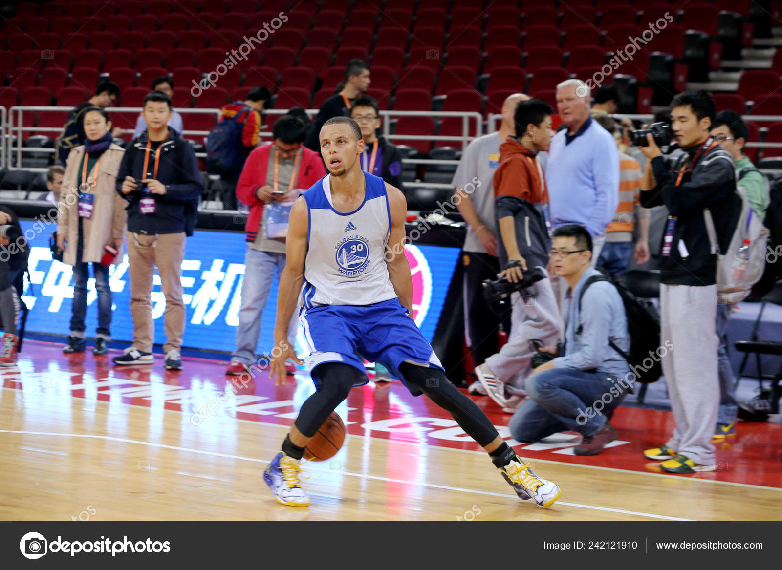 Stephen Curry Golden State Warriors Front Takes Part Training