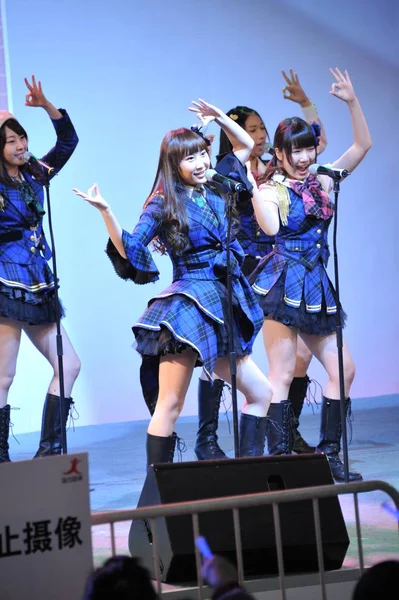 Участники Японской Женской Группы Akb48 Выступают Своем Концерте Пекине Китай — стоковое фото