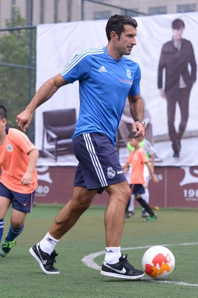 Futbolista Portugués Luis Figo Del Real Madrid Leyendasjuega Fútbol Con — Foto de Stock