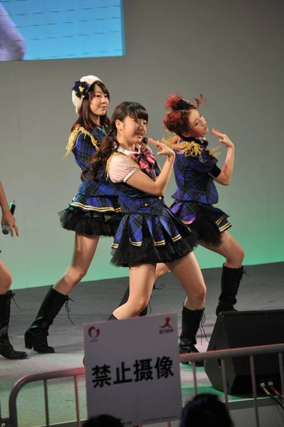 日本の女性アイドル グループ Akb48 のメンバーは 北京でのコンサートの 2012 — ストック写真