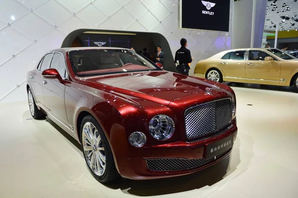 Una Edición Cuatro Temporadas Bentley Mulsanne Exhibe Durante 11ª Exposición — Foto de Stock