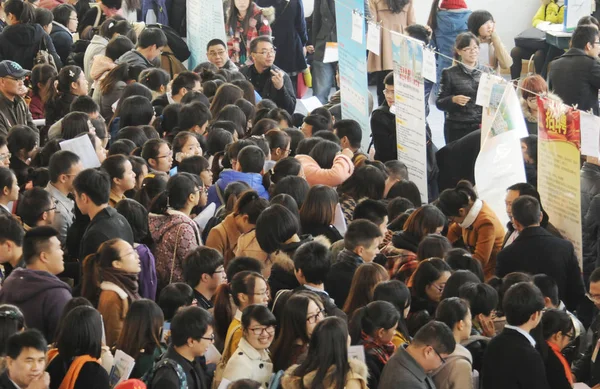 Des Étudiants Chinois Arrêtent Salon Emploi Université Normale Zhejiang Dans — Photo