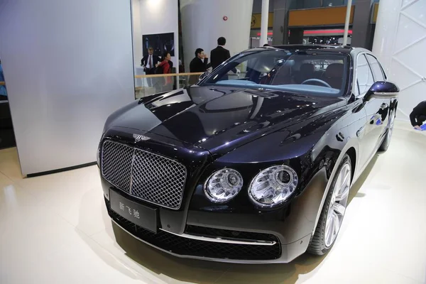 Bentley Nowy Flying Spur Jest Wyświetlany Podczas Chiny Guangzhou International — Zdjęcie stockowe