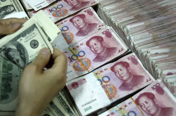 Chiński Urzędnik Zlicza Nam Dolar Banknoty Yuan Rmb Renminbi Banku — Zdjęcie stockowe