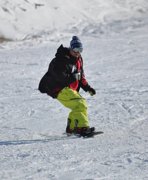 2013年12月11日 中国辽宁省沈阳市一家滑雪胜地 一位中国度假者喜欢滑雪 图库图片
