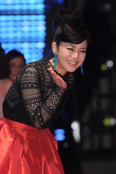 Жалаңаш қазақ әйелдерінің суреттері Жалқау әйелдер үйде жыныстық қатынасқа түседі