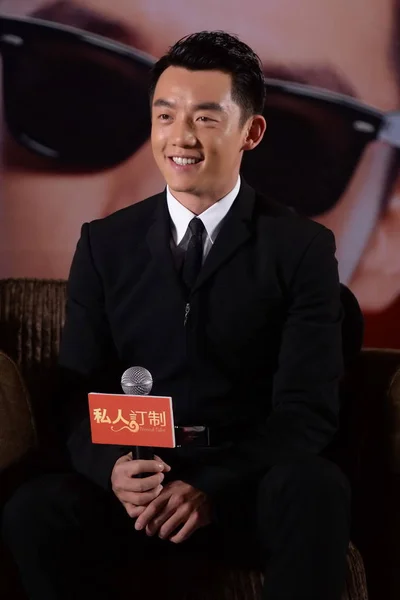 Chinese Acteur Zheng Kai Glimlacht Tijdens Première Voor Zijn Nieuwe — Stockfoto