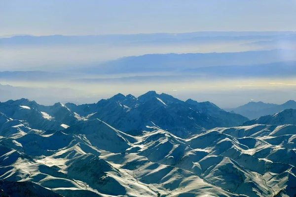 Vista Das Montanhas Tianshan Nuvens Névoa Xinjiang China Outubro 2013 — Fotografia de Stock