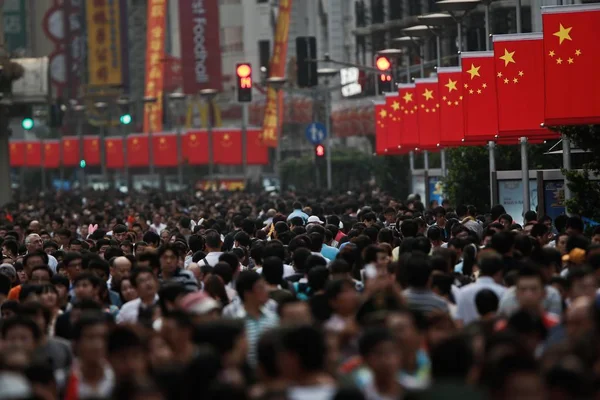 Turisti Affollano Dello Shopping Nanjing Road Nella Giornata Nazionale Shanghai — Foto Stock