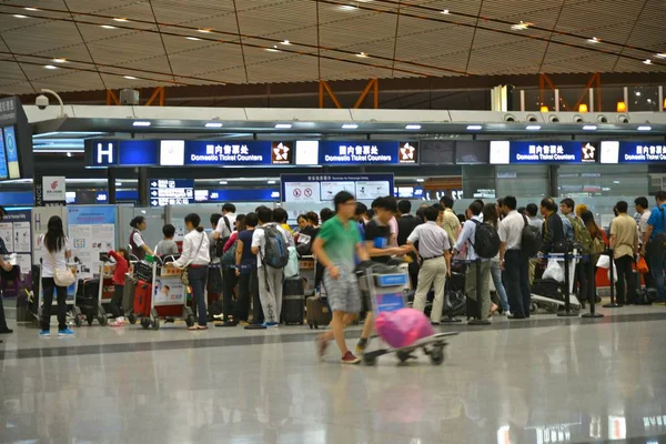 Очередь Регистрацию Пекинском Столичном Международном Аэропорту Пекине Китай Июня 2012 — стоковое фото