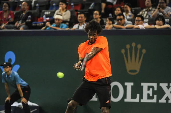 Γαλλία Gael Monfils Επιστρέφει Μια Βολή Κατά Διάρκεια Ενός Αγώνα — Φωτογραφία Αρχείου