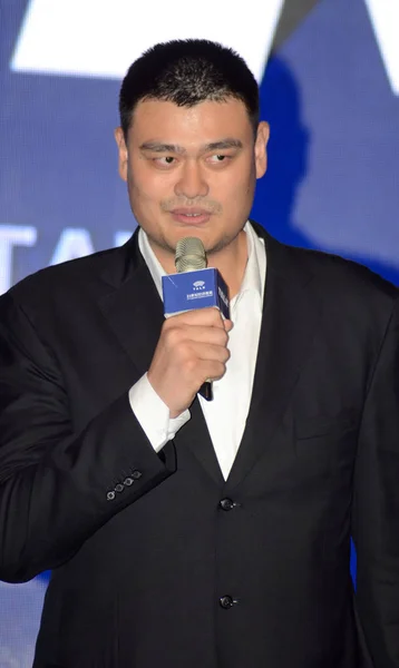 Pensionerad Kinesiska Basket Superstar Yao Ming Talar Prata Global Social — Stockfoto