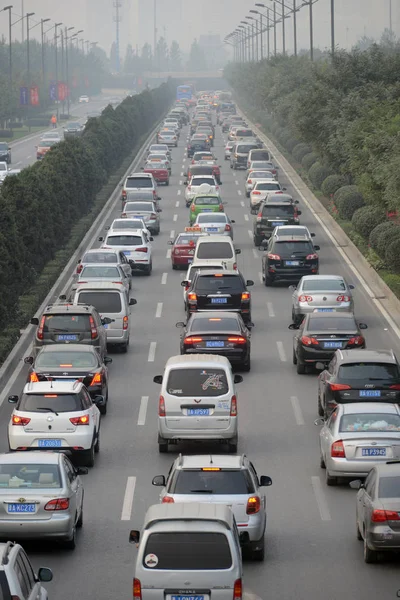 Carros Mover Lentamente Uma Expressa Cidade Taiyuan Norte Província Chinas — Fotografia de Stock
