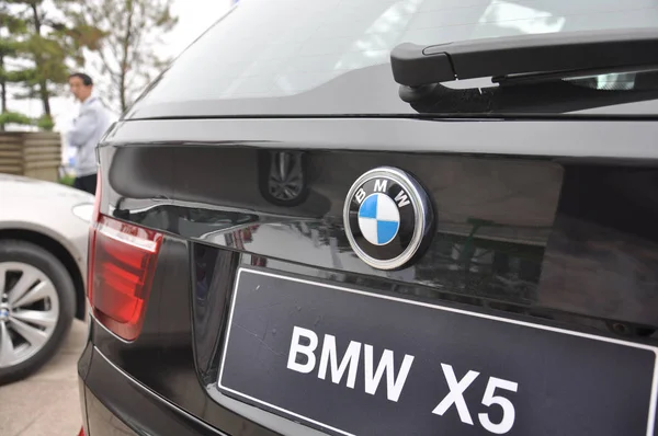 Carro Bmw Exibido Durante Uma Exposição Automóveis Qingdao Leste Província — Fotografia de Stock