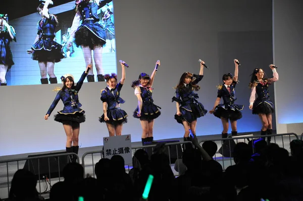 Miembros Del Grupo Ídolos Femeninos Japoneses Akb48 Presentan Concierto Beijing — Foto de Stock