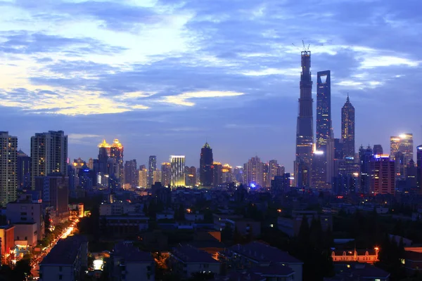 Lotu Ptaka Nocy Zobacz Panoramę Dzielnicy Finansowej Lujiazui Shanghai Tower — Zdjęcie stockowe