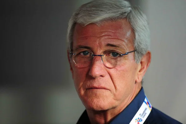 Förbundskapten Marcello Lippi Chinas Guangzhou Evergrande Klockor Hans Spelare Som — Stockfoto