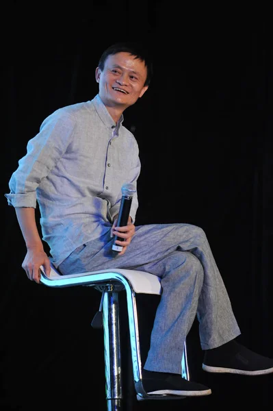 Председатель Крупнейшей Китайской Электронной Коммерции Alibaba Group Джек Встрече Куньмине — стоковое фото