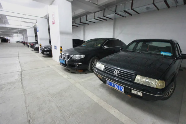 Vládní Automobily Nacházejí Podzemním Parkovišti Národů Okrese Kuang Čchang Městě — Stock fotografie