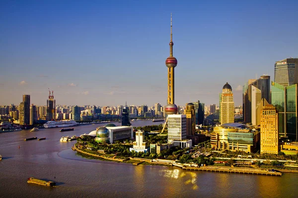 Silhuett Floden Huangpu Och Finansdistriktet Lujiazui Med Oriental Pearl Tower — Stockfoto