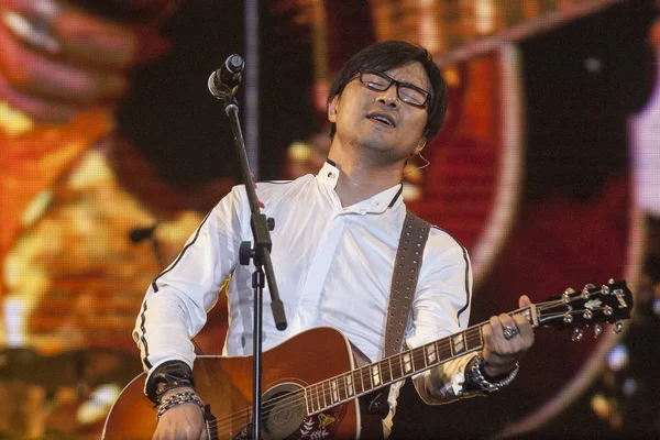 Cantante Chino Wang Feng Nuevo Novio Actriz Zhang Ziyi Presenta — Foto de Stock