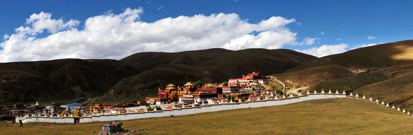 Allmän Bild Jangchup Thubchen Choekhorling Kloster Eller Lithang Kloster Litang — Stockfoto