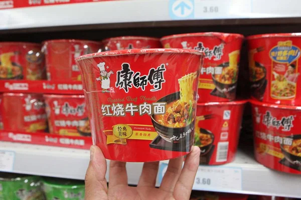 Negozi Clienti Master Kong Instant Noodle Della Tingyi Holding Corp — Foto Stock