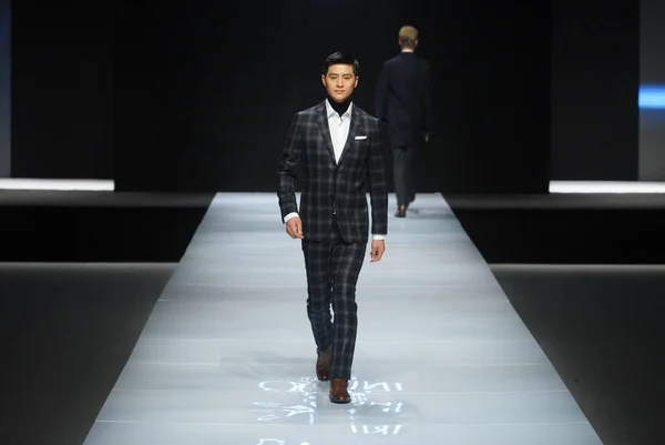 Cadini Desfile Moda Durante China Fashion Week Outono Inverno 2012 — Fotografia de Stock