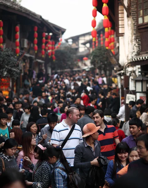 Turisti Stranieri Sono Visti Una Strada Chongqing Cina Marzo 2012 — Foto Stock