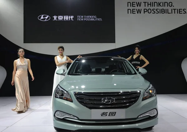 Modellek Jelentenek Hyundai Mistra Állvány Pekingi Hyundai Közös Vállalat Hyundai — Stock Fotó