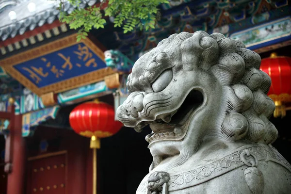 León Piedra Representa Una Puerta Universidad Pekín Pekín China Septiembre —  Fotos de Stock
