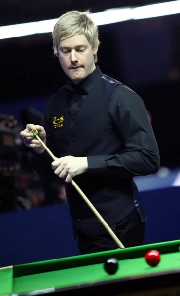 Neil Robertson Australii Kredy Jego Cue Drugiej Rundzie Meczu Stephen — Zdjęcie stockowe