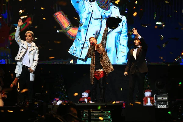 左から 舞台名のテヤン クォン ジヨン 芸名G Dragonで知られるドン ヨンベ 韓国の少年バンド ビッグバン の芸名 — ストック写真