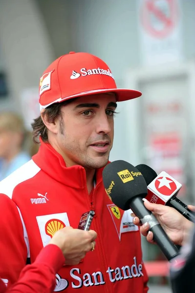 Der Spanische Fahrer Fernando Alonso Vom Ferrari Team Wird Während — Stockfoto