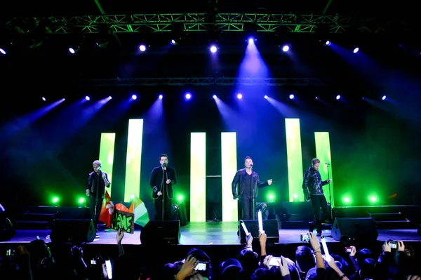 2012年3月3日 爱尔兰男孩乐队Westlife的基安 沙恩和尼基在中国香港告别巡回演唱会上表演 — 图库照片
