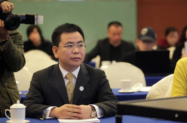 Wenzhou Zakenman Lin Chunping Afgebeeld Tijdens Een Persconferentie Wenzhou Oosten — Stockfoto